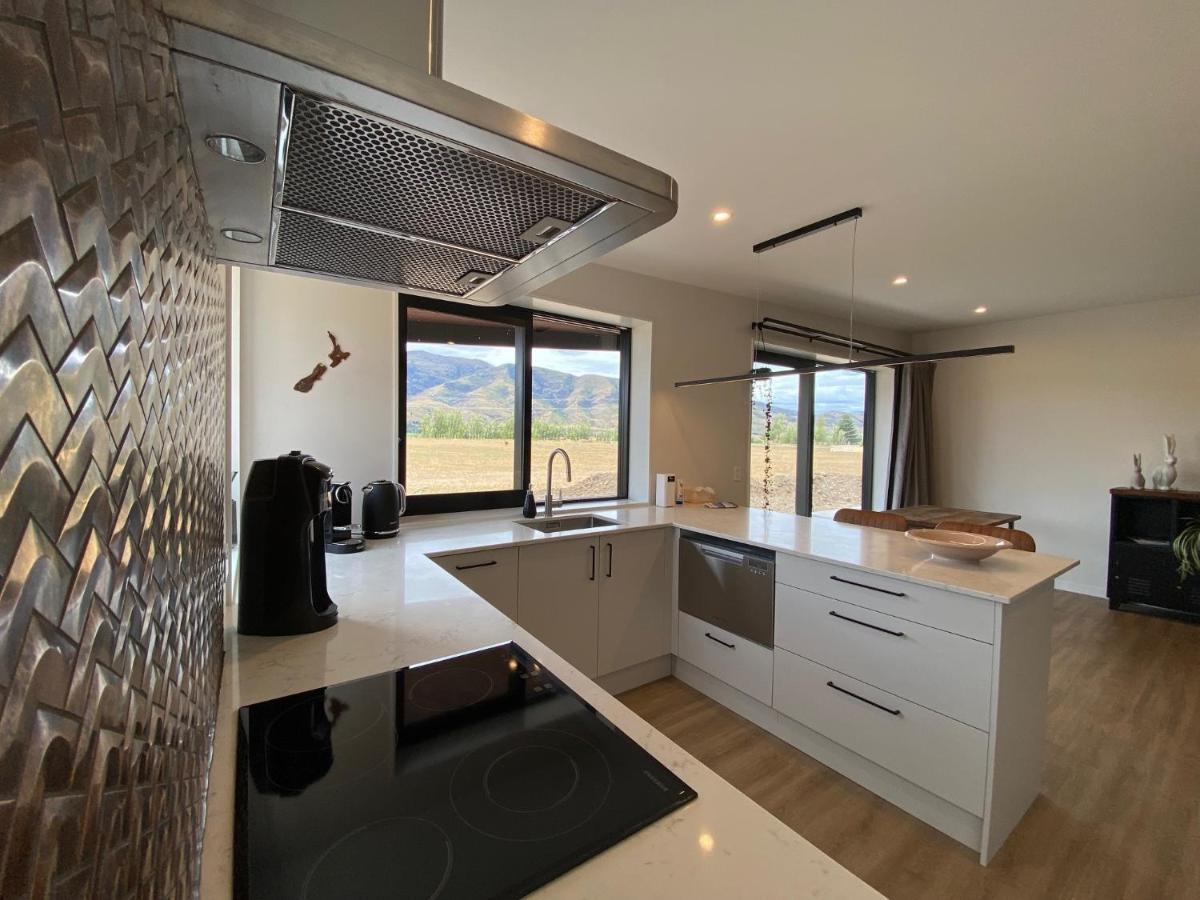 Villa Relax In Rural Wanaka Queensberry Esterno foto