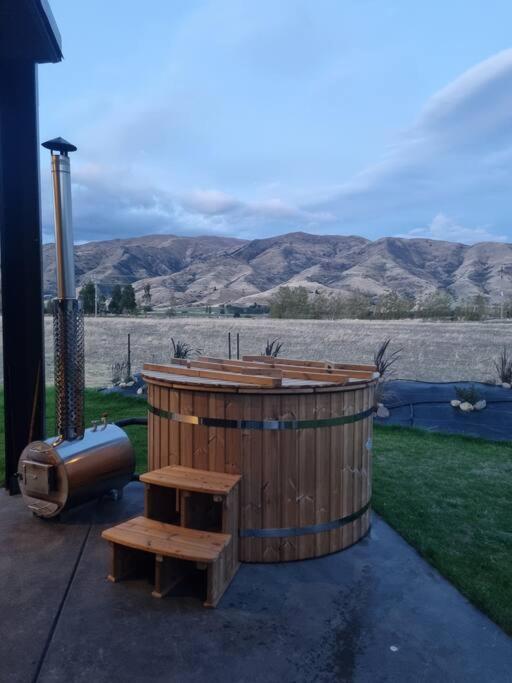 Villa Relax In Rural Wanaka Queensberry Esterno foto